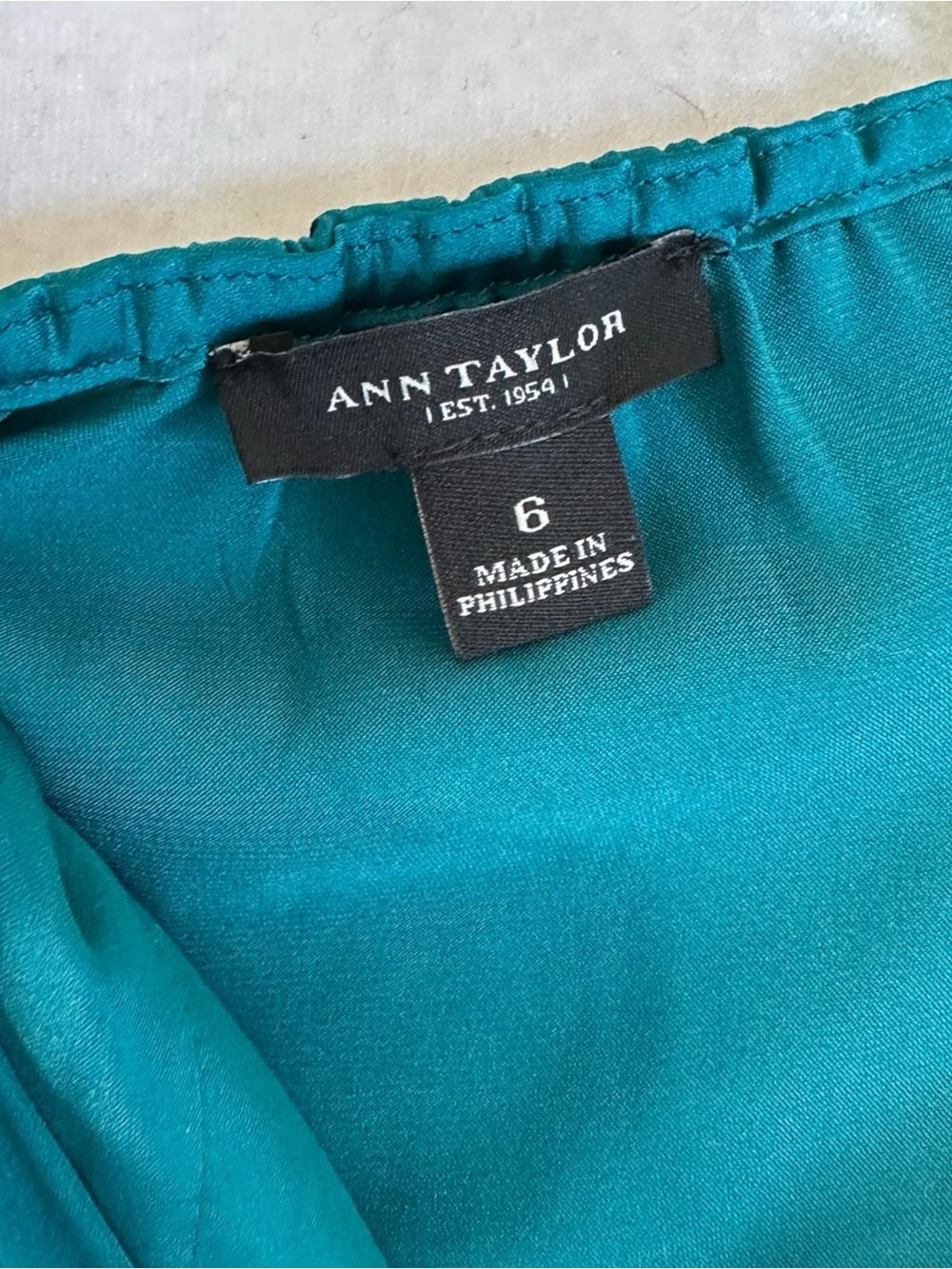 Ann Taylor Teal Halter Dressy Top- Size 6 - Picture 6 of 6